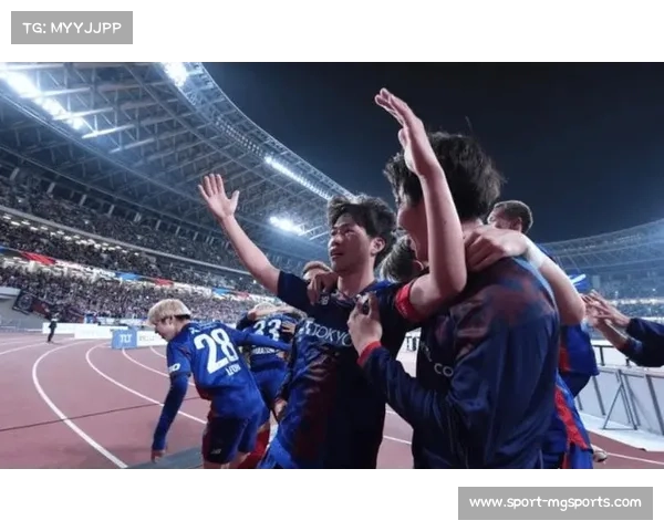 五十多岁仍在绿茵场拼搏的日本足球传奇运动员故事 五十多岁仍在绿茵场拼搏的日本足球传奇运动员故事